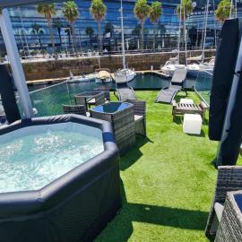 Barco-Apartamento en el Náutico de Vigo, hotel i Vigo