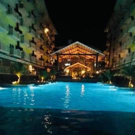 Amani Grand Resort Residences near Mactan Cebu Intl Airport, hotel em Mactan