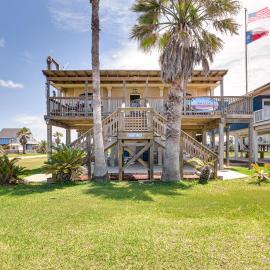 Intracoastal Views & Deck: Surfside Beach Home