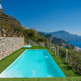 Exclusive villa on the Amalfi coast, 300 steps from the road by Wonder Tour