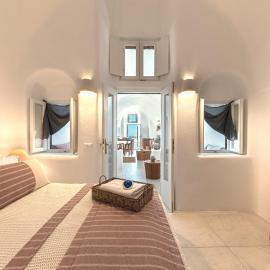 Pura Vida Cave House