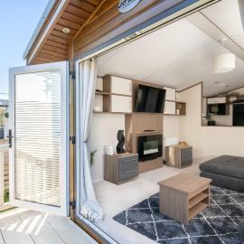Bockenfield Park country Lodge with hot tub، فندق في Felton