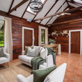Pottery Cottage, Alpine, Southern Highlands، فندق في Alpine