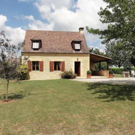 Charmante maison périgourdine à Salignac-Eyvigues, animaux acceptés - FR-1-616-5, hotel in Salignac Eyvigues