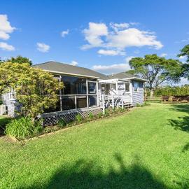 Bell Cottage - Oakura Holiday Home, hotell sihtkohas New Plymouth