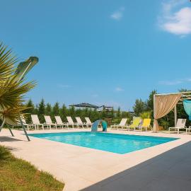 Aquamare Studios - Chalkidiki Poolside Getaways, hotel a Pefkohori