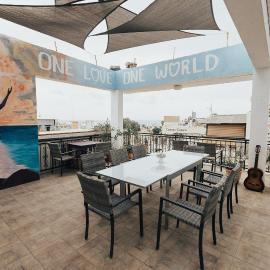 One Love One World Ayia Napa Square Hostel, Hotel in Agia Napa