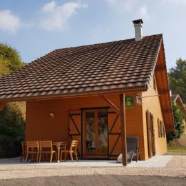 Chalet Mi'Loup, tout confort, à Plainfaing, hotel in Plainfaing