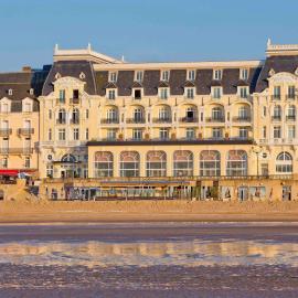 Le Grand Hotel de Cabourg - MGallery Collection, hotel v destinaci Cabourg