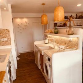 Casa Pixurri Playa de Xeraco SOLO FAMILIAS wifi-aire acondicionado-2 plazas garaje-2 terrazas privadas 16 m2 y 95 m2, hotel a Xeraco