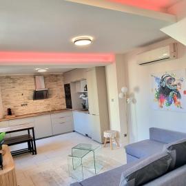 ! Magnifique Triplex climatisé Avec Sauna Cœur De Ville !
