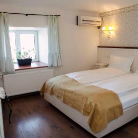 Piazzetta Bacau, hotel sa Bacău
