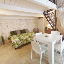 LA SALVIA guest house