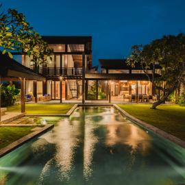 Villas Breeze A boutique hotel experience!, готель у місті Selemadeg