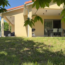 La Pause Limousine, Garden, Wi-Fi, Near Limoges, Golf, Bowling, khách sạn ở Feytiat