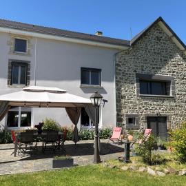 Relais des combrailles, hotel v destinácii Tralaigues