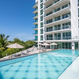 EHDEN Vacation Suites Puerto Cancún, hotel a Cancún