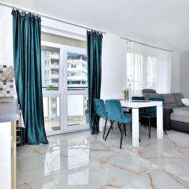 Emerald Marble Serenity Apartment
