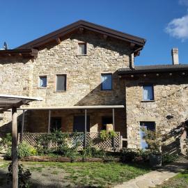 Momo 1741 - 4BR Historic stone house in the Apennines
