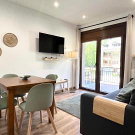 Apartaments Casa Mata - L'Amfitriona, hotel a Esterri d'Àneu