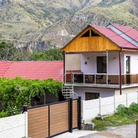 Vardzia Guesthouse Tmogvi, hotel a T'mogvi