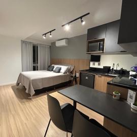 Viesnīca Uni Home 113 - COM ESTACIONAMENTO GRATUITO - Studio moderno e novo perto do MAC - Boa Viagem pilsētā Niteroja
