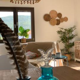 Welcoming 3 Bedroom Home in Perdika, Thesprotias, hôtel à Perdika