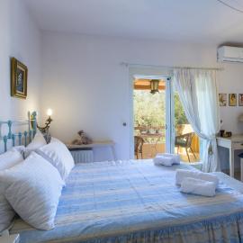 Titania il giardino segreto di prospero, ξενοδοχείο στον Ύψο
