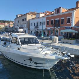 Apartments Petra 23: Mali Lošinj şehrinde bir otel