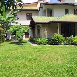 Spacious and Serene Family Home in Colombo, Hotel in Colombo