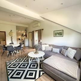 Elysian Apartments, hotel in Grabovac