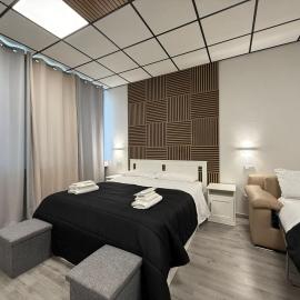Loft Office, hotel u gradu Kastel Mađore
