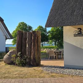 Wippezogel - Ferienhaus mit Sauna, Kamin und Meerblick, Hotel in Pepelow