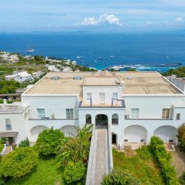 Suite Palazzo Capri - Seaview, hotel em Capri