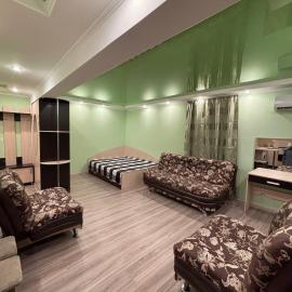 1-комнатная на Алимжанова, hotel din Balkhash