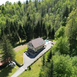 Villa Tin & Koča Tin - Nature, Water and Peace, hotel din Prestranek