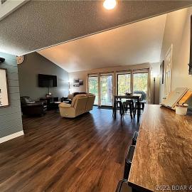 No Putts Given. Cozy home on Par 4, free Golf Cart and Pool access, hotel a Osage Beach