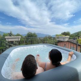 Zen serenity sauna & spa retreat - happy go lucky, hotel in Gravesano