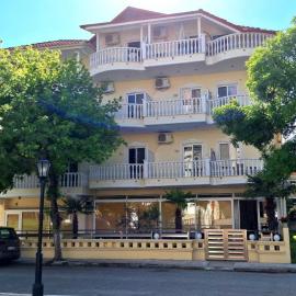 Victoria 2, hotel in Olympic Beach