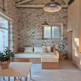 the Workshop, hotel u gradu Plomarion