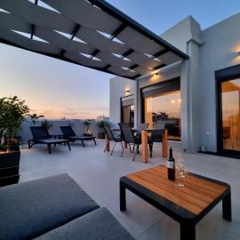 10 Apartments & Suites Athens