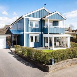 large Villa In Central Motala, Hotel in Motala