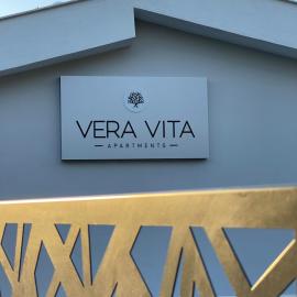 VERA VITA APARTMENTS, hotel in Skala Rachoniou