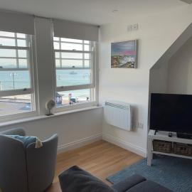 Apartment - Centre of Swanage Stunning Sea views