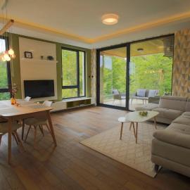 Park Residence 6 - 2 br & Parking at Tivat Center, hotel di Tivat