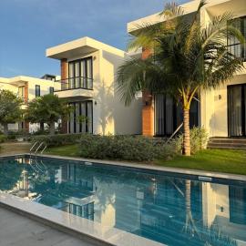 Biệt thự nghỉ dưỡng Saint Simeon Long Hải, hotel in Ấp Phước Tĩnh