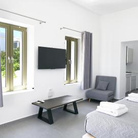SEAERA Luxury Tinos Apartment, hotel di Tinos Town
