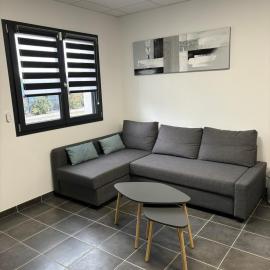 Studio proche Vienne 38200, hotel en Jardin