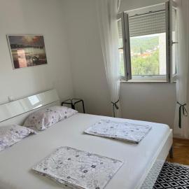 Apartman Relax, hotel in Okrug Gornji