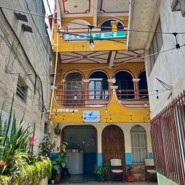Hotel Henderson, hotel in San Pedro La Laguna